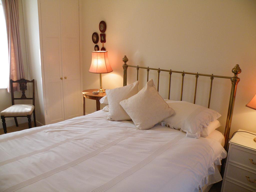 บรอดแลนด์ เกต Bed & Breakfast บร็อคเคนเฮิร์สต์ ห้อง รูปภาพ